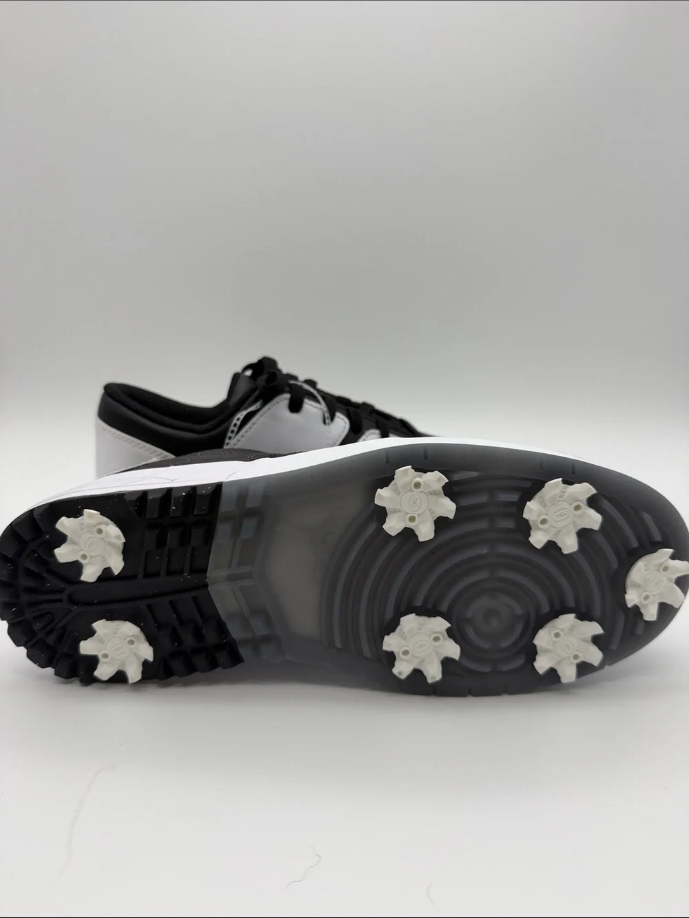Jordan Men’s Low Top Golf Sneakers - Black/White
